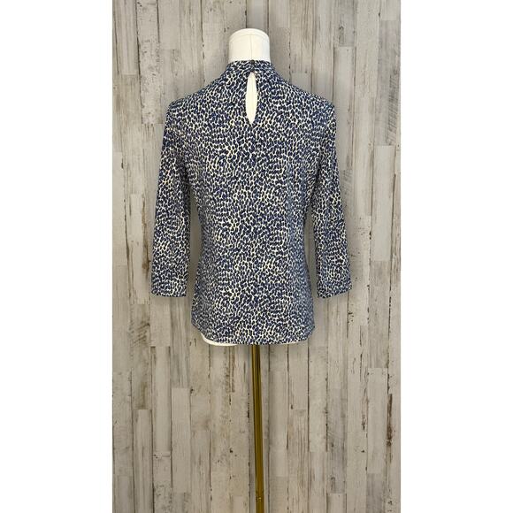 J. McLaughlin Women's XS Blue Leopard Print 3/4‎ Sleeve Blouse - Picture 4 of 5